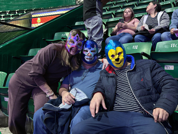 Lucha libre mexicana en vivo con visita a pulquería — 5