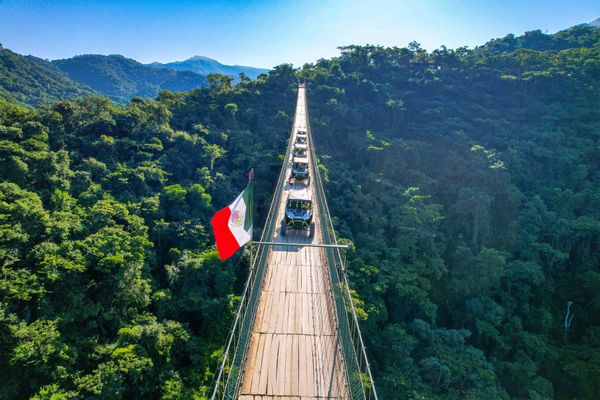 River Park: RZR, Jorullo Bridge y Sierra Madre — 2