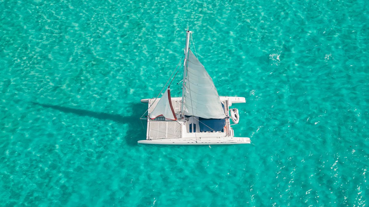 Fiesta en catamarán a Isla Mujeres — 1