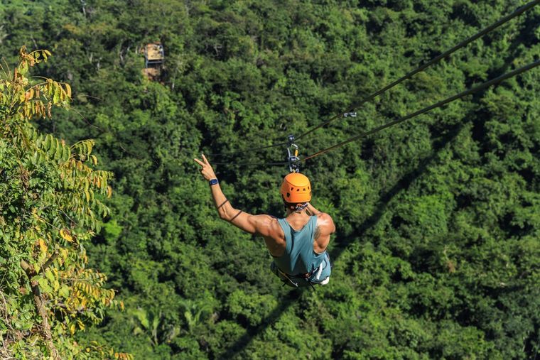 River Park: 10 tirolesas y paseo en mulas en Puerto Vallarta