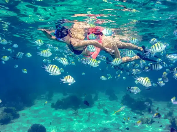 Tour de lujo a Isla Mujeres en catamarán — 4